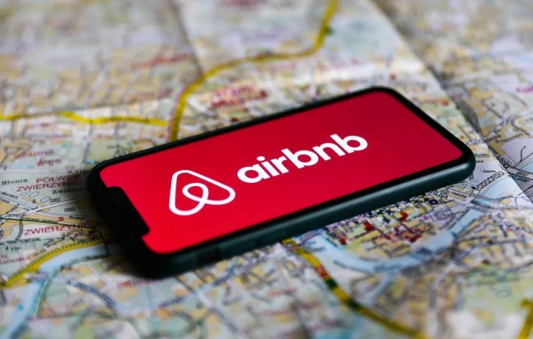 Creating an Irresistible Airbnb Listing: A Host’s Guide