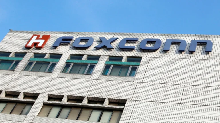 Foxconn Reports Q1 Net Profit Rose 5% YoY
