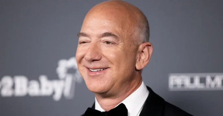What Wrong Happened With Jeff Bezos’ Eye?
