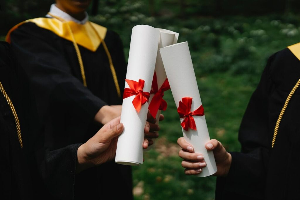 A Step-by-Step Guide to Making the Most of Your Graduation